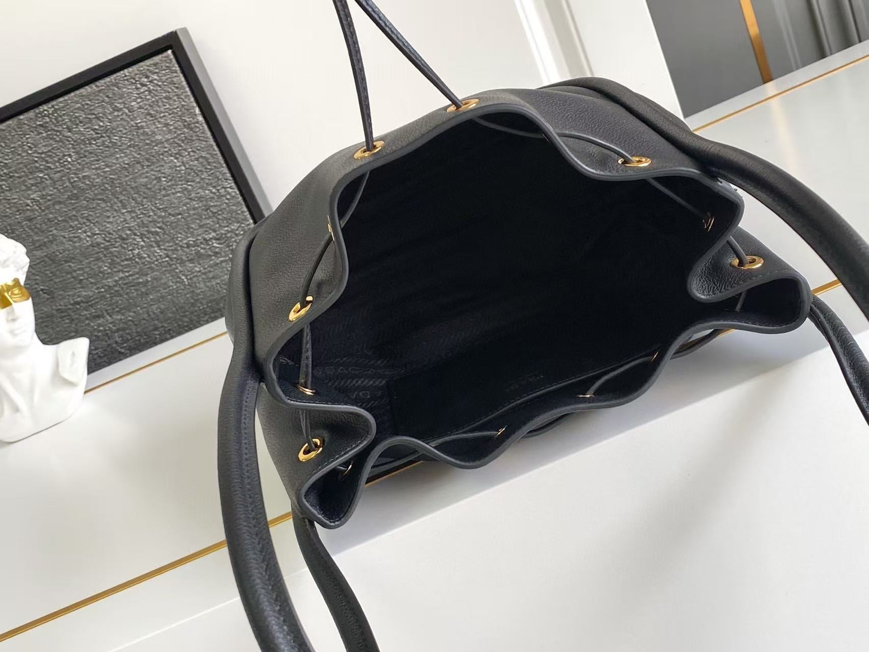 Darling mini leather bucket bag