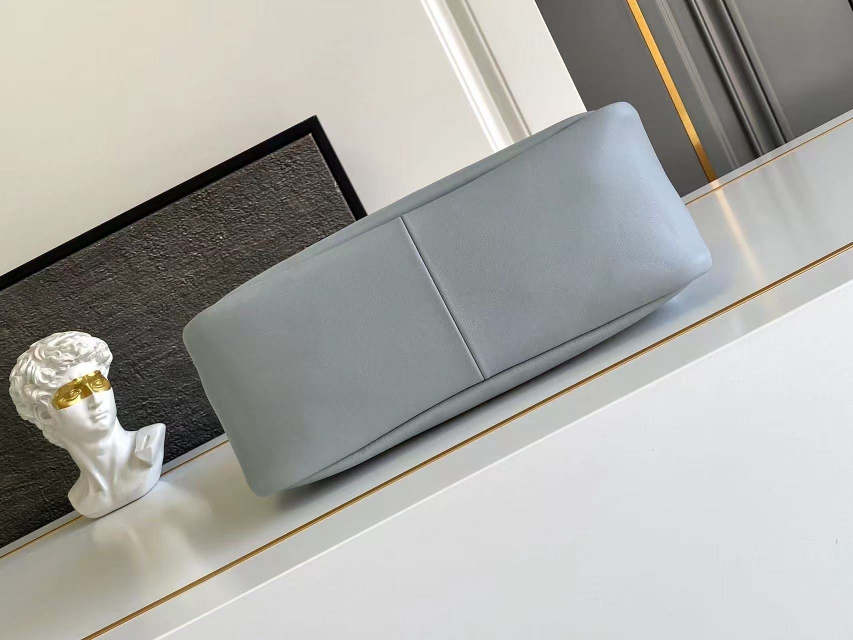 Darling medium leather shoulder bag