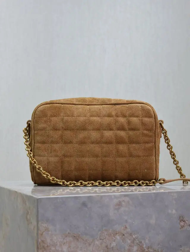 CASSANDRE MATELASSÉ CARRÉ camera bag