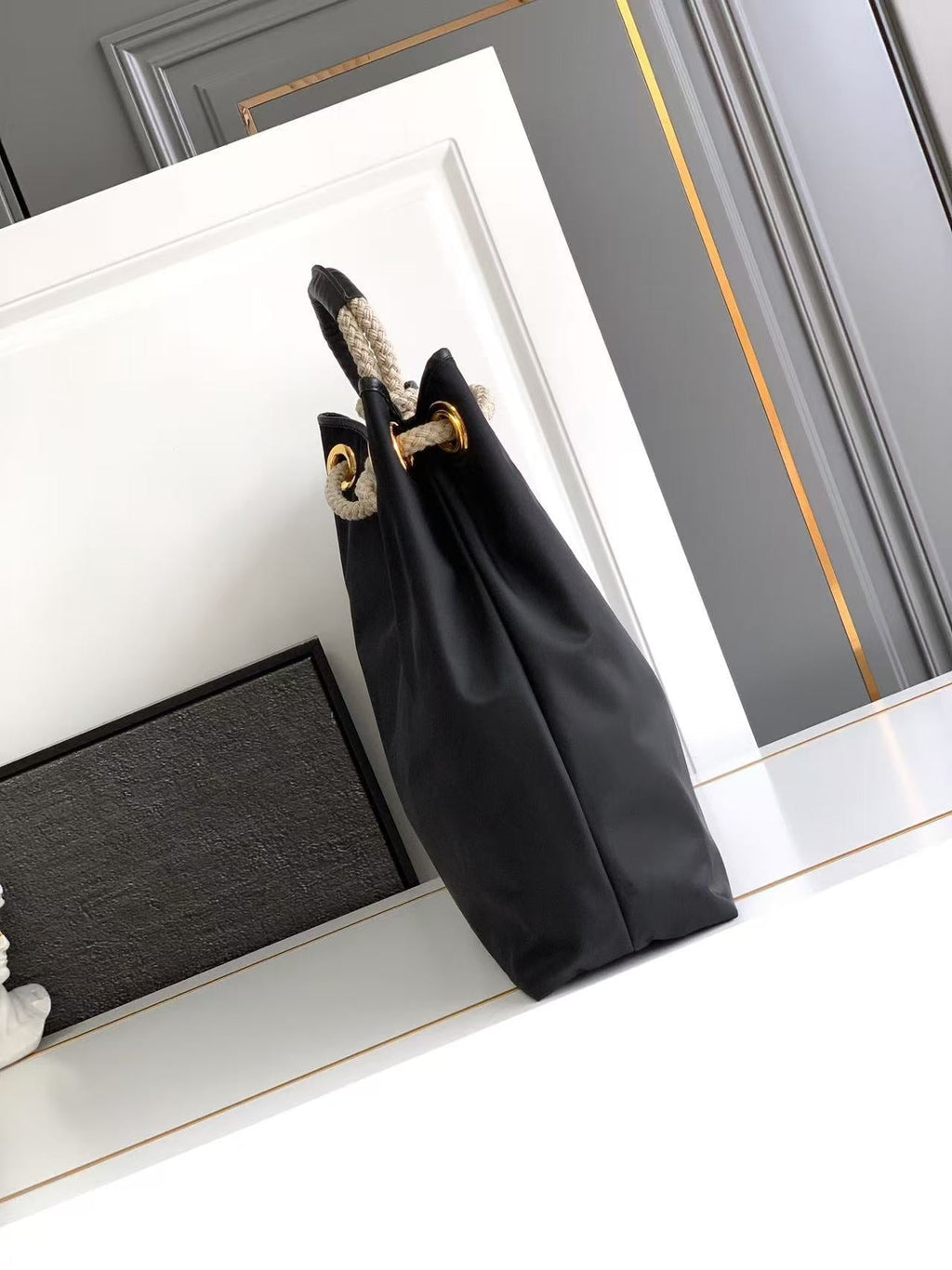 Nylon tote bag