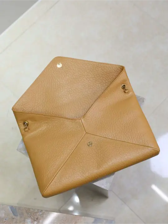 LE CASSANDRE series envelope chain clutch