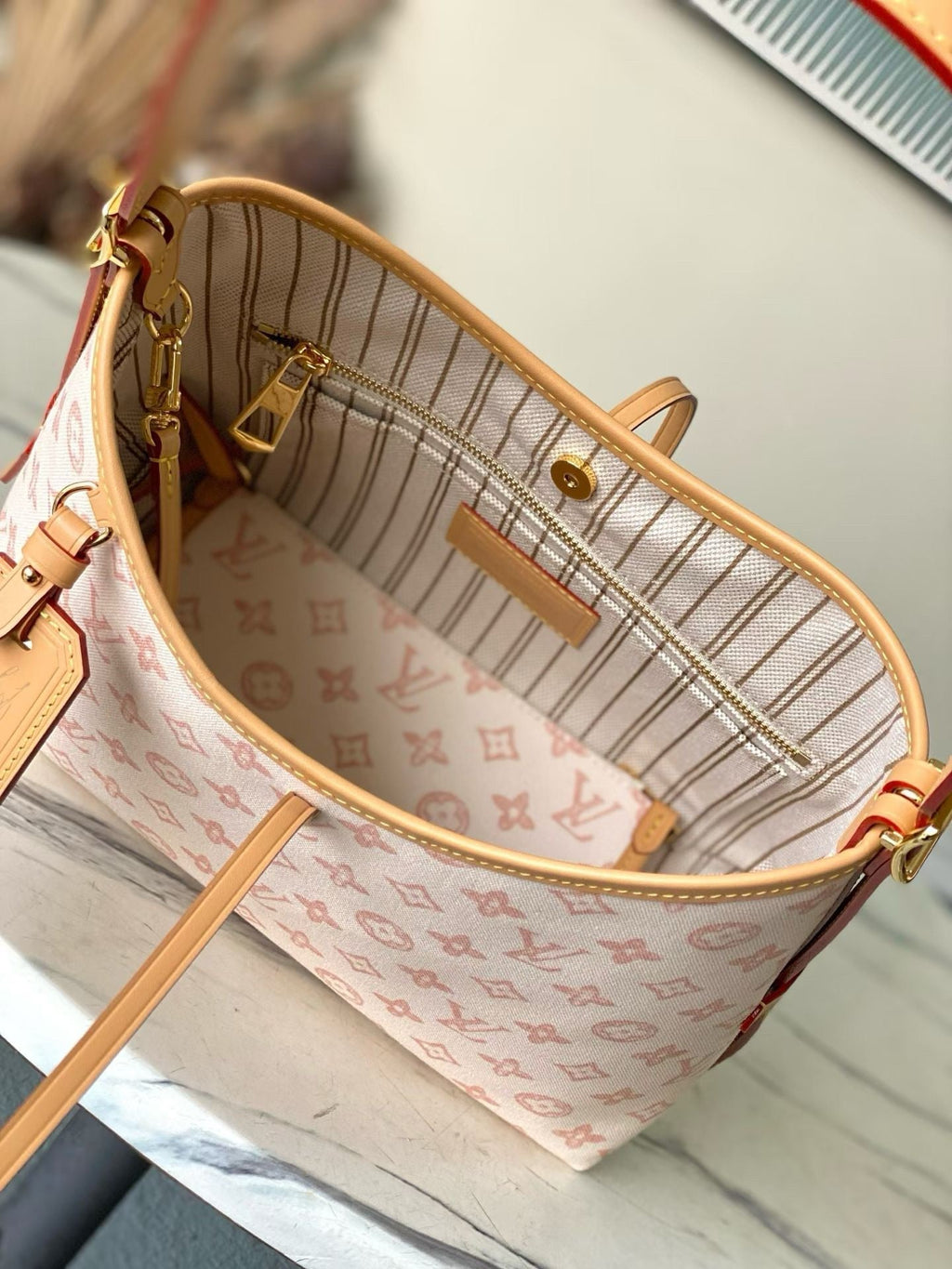 CarryAll MM (Medium) Handbag in Linen Monogram Origine Lin Coated Canvas |M27948