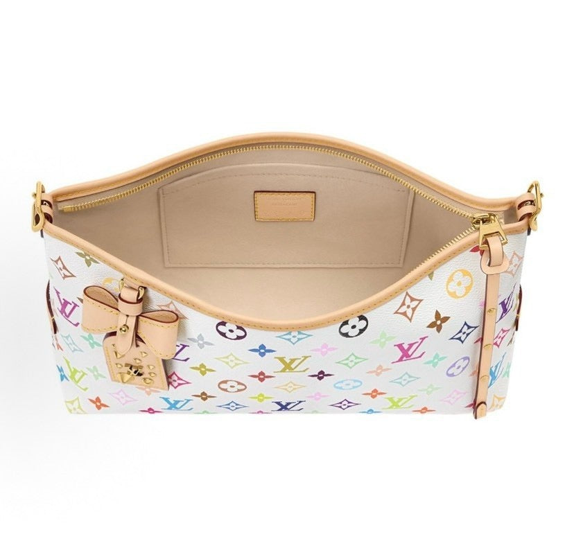 2026 White-Coated Canvas Collaboration Shoulder Bag M27578
