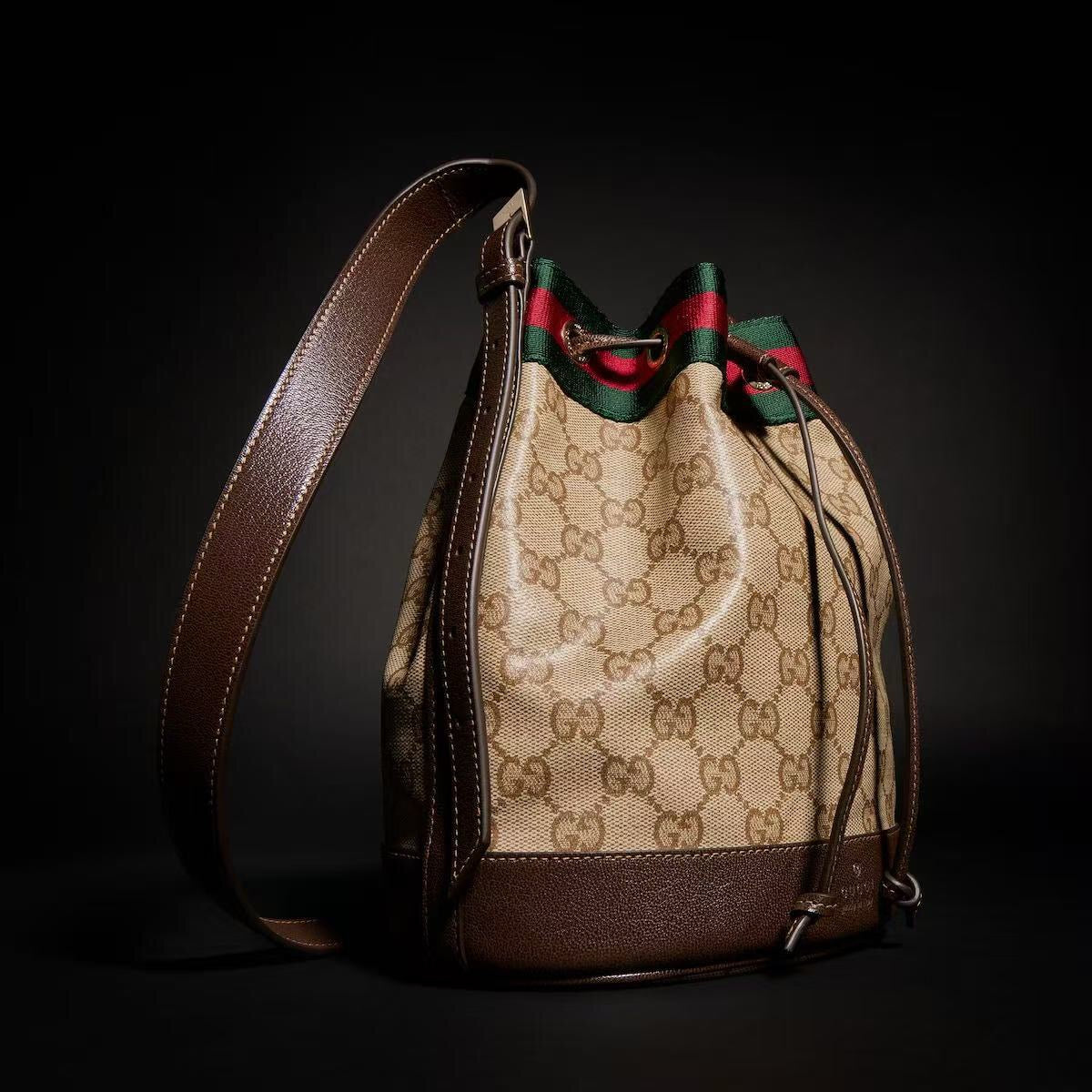 2026 Dark Brown GG-Coated Canvas Small Bucket Bag |A002GW FAF79 8547