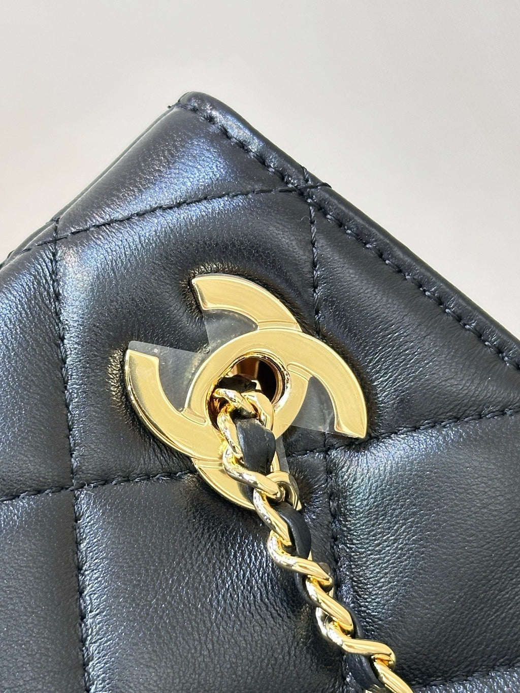 2026 Spring/Summer Collection Classic Small Tote Bag in Black Diamond-Quilted Lambskin AS6248 B24030 94305