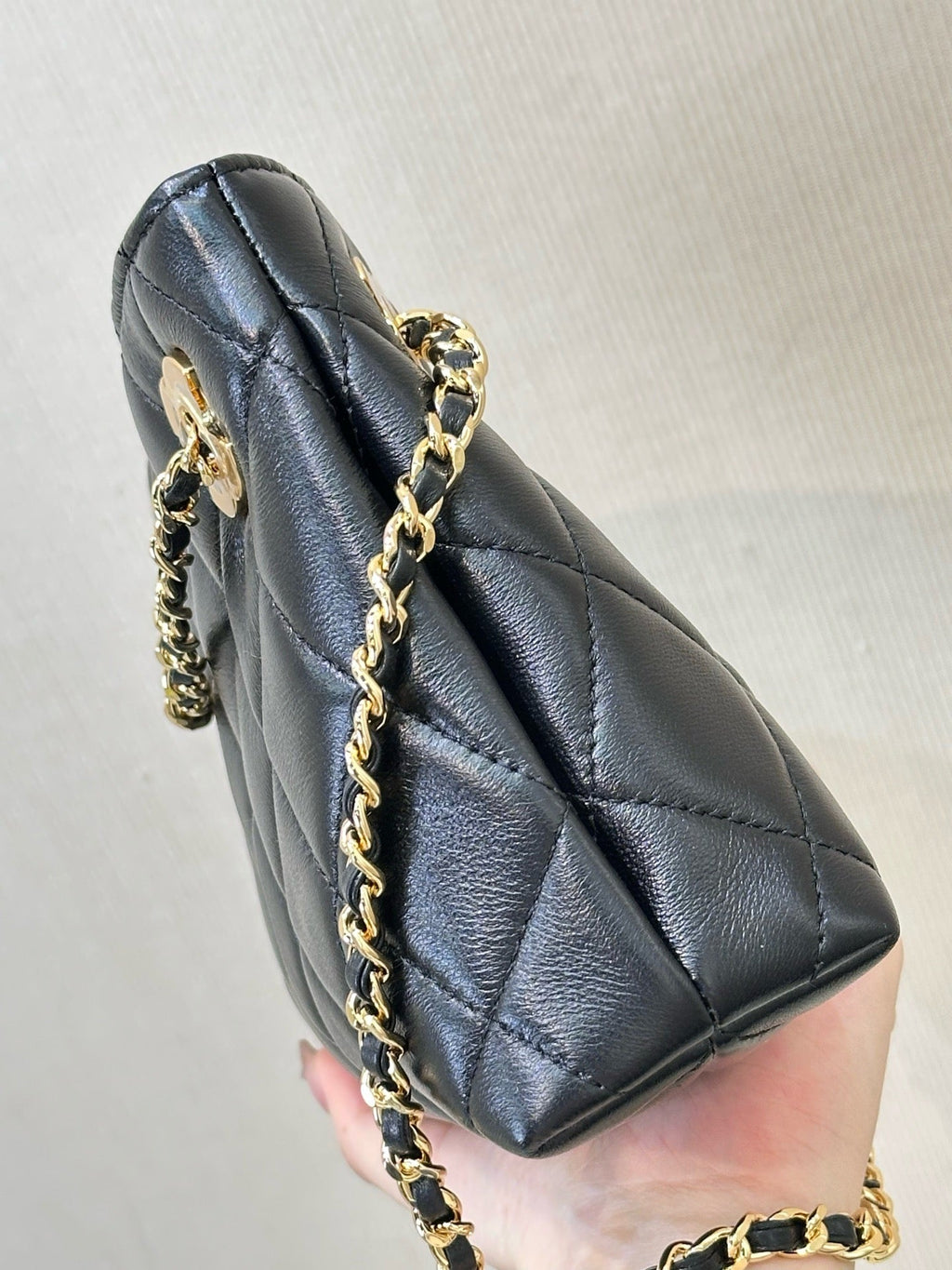 2026 Spring/Summer Collection Classic Small Tote Bag in Black Diamond-Quilted Lambskin AS6248 B24030 94305