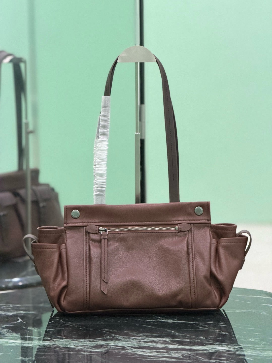 2026 Brown Medium Leather Tote Bag 1BG645_2G6F_F0324_V_OOO