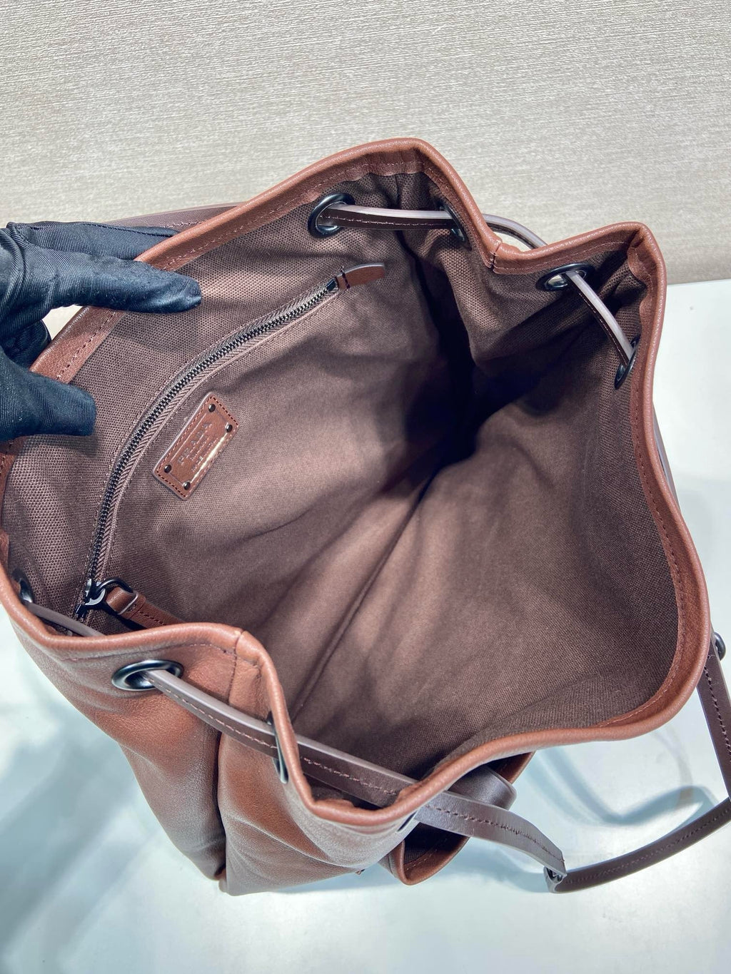 2026 Medium Brown Textured Leather Tote Bag 1BG645_2G6F_F0324_V_OOO