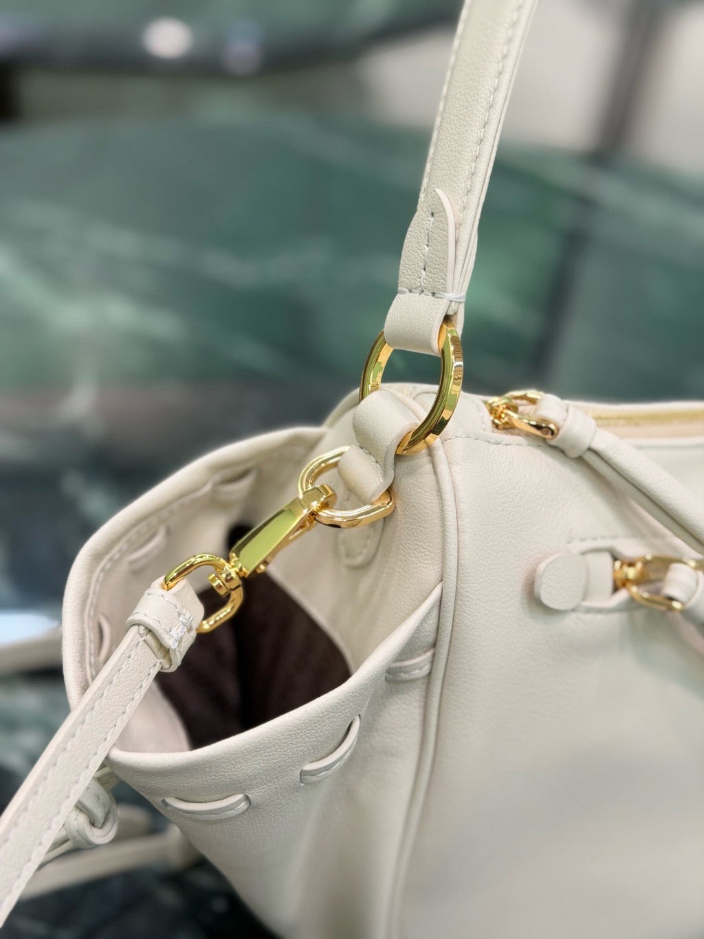 2026 Off-White Soft Leather Shoulder Bag 1BC296_2ZQX_F0009_V_OOO