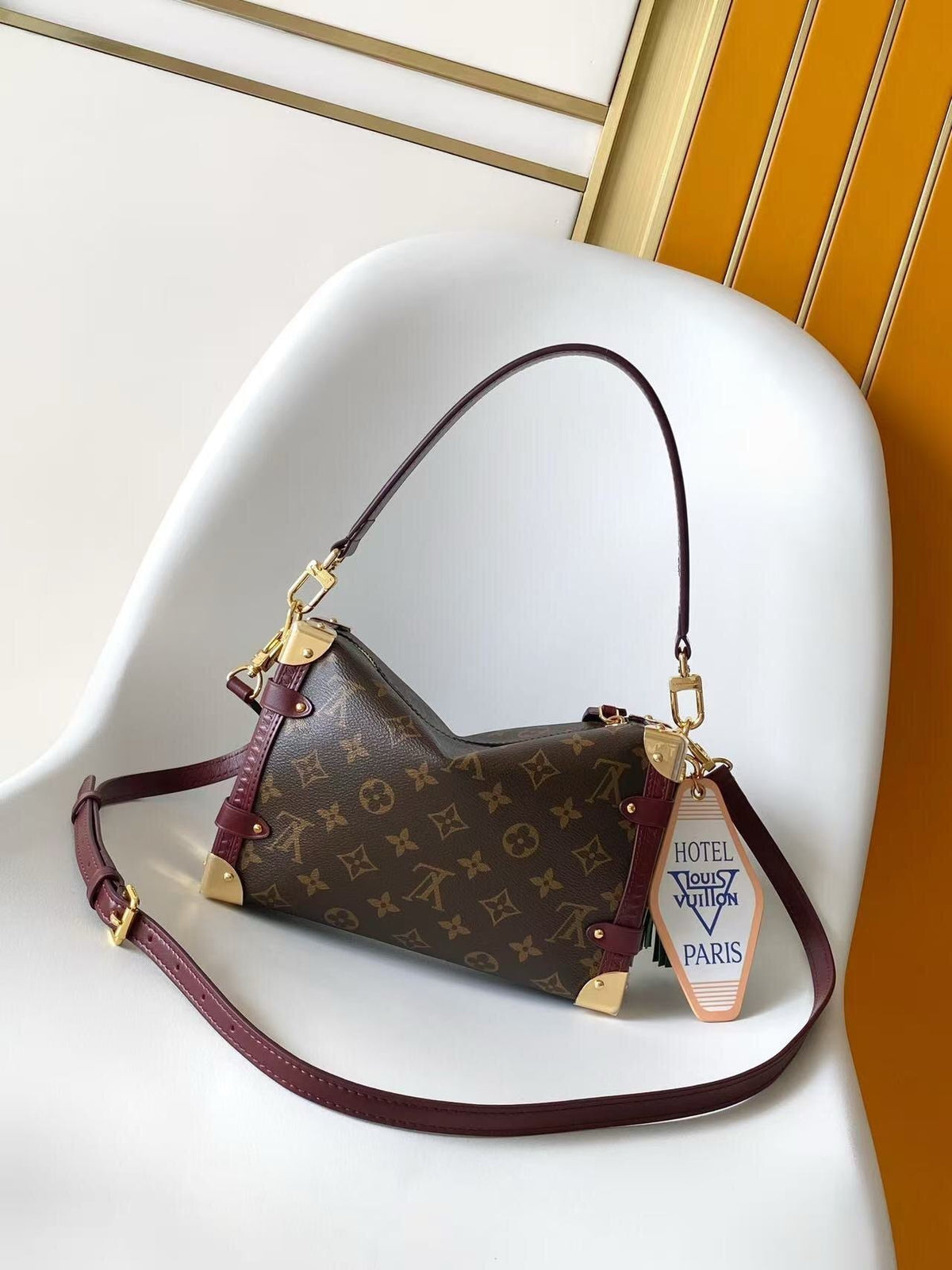 2026 Brown Monogram Canvas Side Trunk MM Handbag M28569